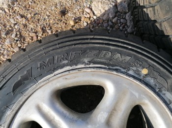 Neumáticos mrf tierra