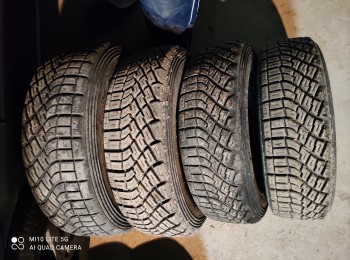 4 neumáticos khumo de tierra 
