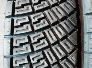 Neumáticos michelin tierra 15  al 90%