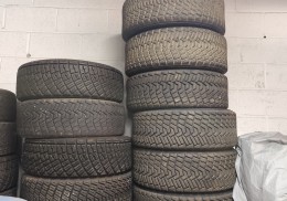 Se venden michelin y pirelli aitad de uso