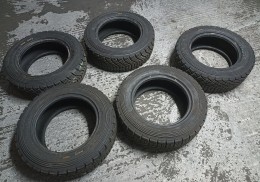 Se vende lote de kumhos en 15 compuesto medio