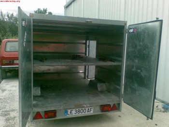 Vendo remolque cerrado para dos karts