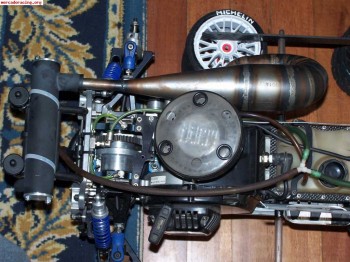 Se vende o se cambia coche radiocontrol