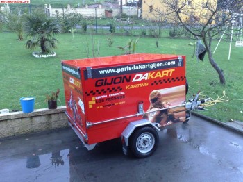 Se vende remolque para dos karts
