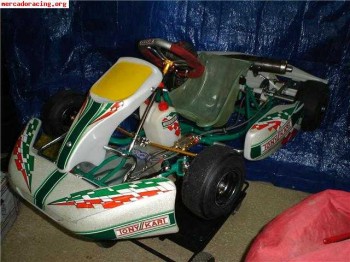 Se vende tony kart rocky cadete con motor iame puma 85cc