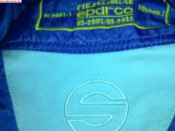 Vendo casco y mono casi nuevo