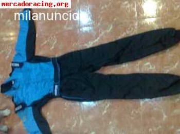 Mono sparco nivel 2 homologado por fia 200 euros.