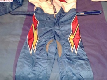 Se vende mono oficial fa