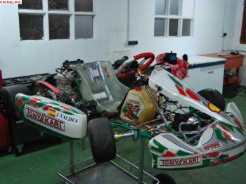 Se vende tony kart racer evs 125