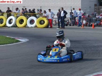 Vendo chasis top kart con motor rotax
