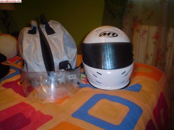 Se vende casco de kart mt nuevo