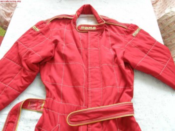 Vendo mono marca momo talla 52