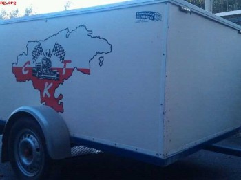 Remolque cerrado de kart cerrado, muy nuevo