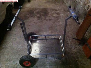 Se venden dos juegos de llantas de agua y un carro portakart