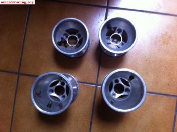 Carro portakart y llantas de agua