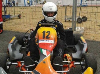 Se vende intrepid con motor x30 recien revisado **1.700 eu**