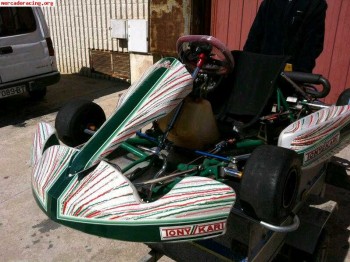 Vendo toni kart. buen estado