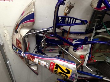 Se venden dos chasis kosmic (tonykart) por 1500 € (los dos)