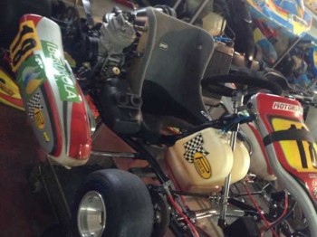 Se vende kart parolin con motor x-30.
