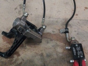 Se vende kit completo freno trasero intrepid (sirve para kz2