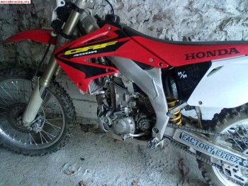 Vendo honda crf 450 r,acepto como parte de pago material cli