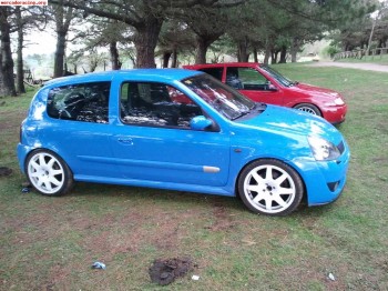 Se vende clio sport año 2005