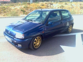 Clio williams numerado, vendo o cambio***