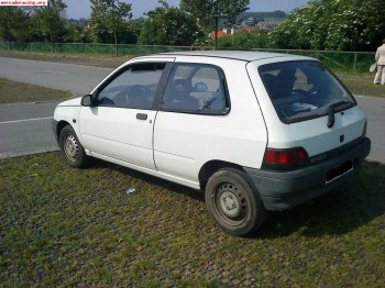 Vendo clio 1.1