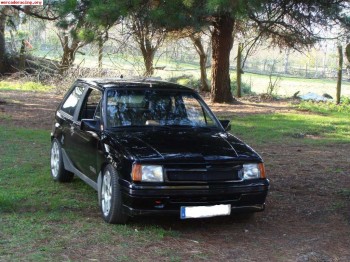 Se vende ò se cambia opel corsa gsi!!