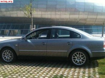 Volkswagen passat 4.0 w8 4motion tiptronic 275cv. 6.000 euro