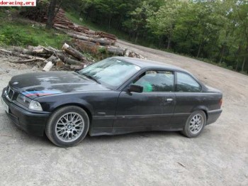 Se vende o se cambia bmv e36 320 cupe 6 cilindros 150cv