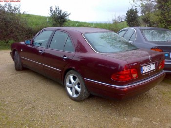Se vende mercedes e 320 3000€