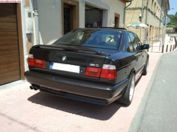 Se vende ò cambia bmw m5!!