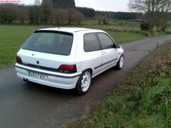 Vendo clio 16v