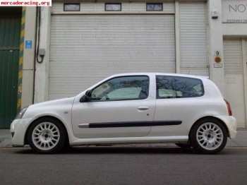 Se vende o se cambia clio sport