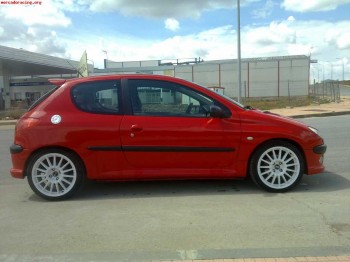 Se vende o canbia 206 gti