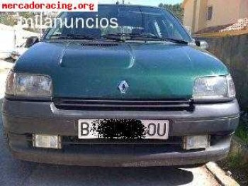Se vende o se cambia renault  clio 1.8