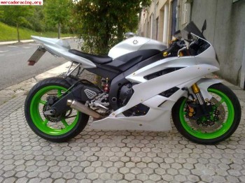 Se vende r6 finales 2006 preciosa.