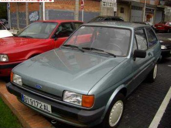 Se vende ford fiesta 1.1 carrocería 3 puertas año 87