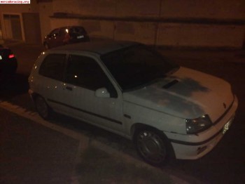 Clio 16v por 1300 negociables