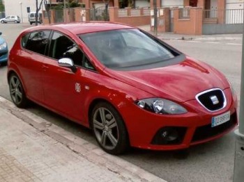 Vendo o cambio león fr tdi 2007 impecable y  ibiza cupra 200