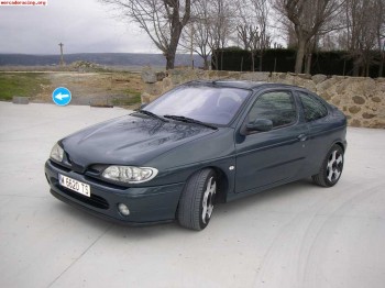 Megane coupe -acepto cambio-