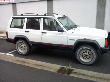 Vendo jepp cherokee 2.5 td