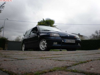 Clio 1.8 16v 990e