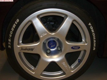 Vendo 4 llantas compomotive 8x18