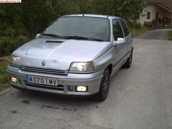 ¡clio 16v en 2300€!