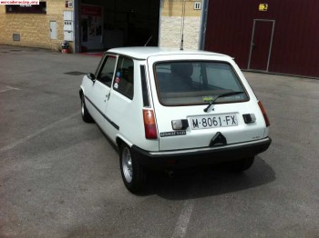 Renault 5 ¡impecable!