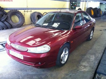 Vendo ford mondeo 2.5 v6 170cv