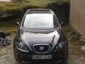Se vende o se cambia por otro coche que interese.