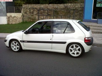 Vendo saxo 16v impoluto....